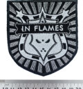 Метъл нашивка In Flames Jesterhead Shield сребриста бродерия на черен фон