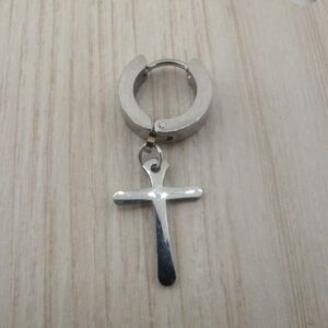 Сребриста халка с висулка кръст 13мм от стомана