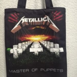 Черна текстилна чанта Metallica с принт на гробище с бели кръстове и кукловод
