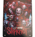 Метална табела Slipknot с маските на групата в червено