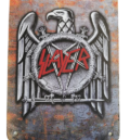 Метална табела Slayer с логото Silver Eagle върху индустриален фон