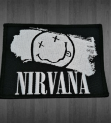 Правоъгълна бродирана метъл нашивка Nirvana с Smiley лого и бял надпис