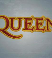 Бродирана рок нашивка Queen Logo в червено и златно