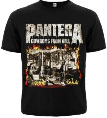 Лице на черна груув метъл тениска Pantera Cowboys from Hell с огнена щампа на групата