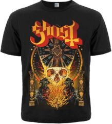 Предна част на черна метъл тениска Ghost BC с масивна щампа на череп и златни орнаменти.