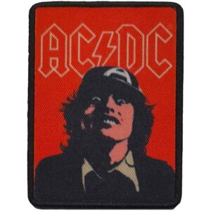 Оригинална принтирана нашивка AC/DC с Ангъс Йънг на червен фон