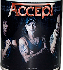 Чаша на Accept с вокала Mark Tornilo