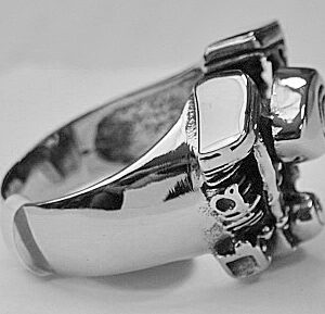 Мъжки рокерски пръстен от медицинска стомана Двигател V-Twin - Hover Image