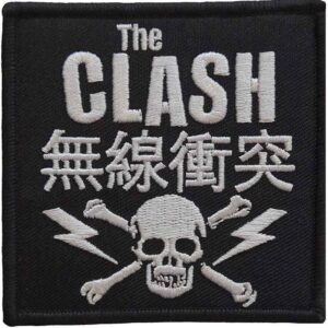 Квадратна пънк нашивка The Clash с череп, кости и йероглифи