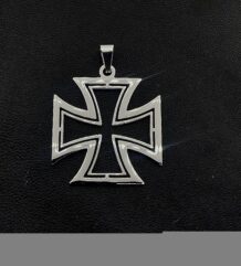Мъжки медальон с кръст на рицарите Тамплиери