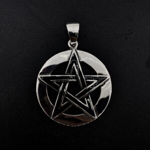Страхотна висулка с Пентаграм в черно