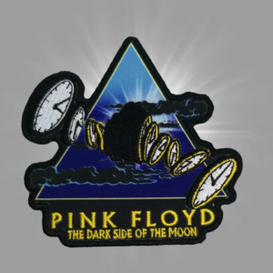 Рок нашивка Pink Floyd The Dark Side of the Moon с избродирани часовници и призма