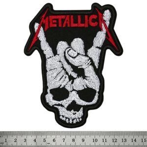Метъл нашивка Metallica Skull Sign of the Horns с бродиран череп