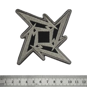 Нашивка Metallica Star Logo със сребриста бродерия на звезда
