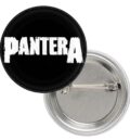 Значка на Pantera с бялия надпис