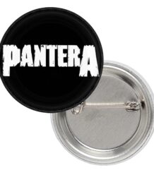 Значка на Pantera с бялия надпис