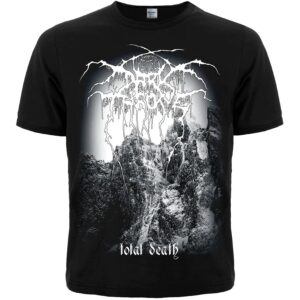 Предна част на тениска Darkthrone с планински пейзаж