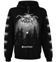 Лице на черен мъжки суичер с цип Darkthrone с щампа Panzerfaust и лога по ръкавите