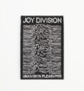 Рок нашивка Joy Division Unknown Pleasures с бяла бродерия върху черен фон