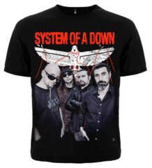 Лице на черна метъл тениска System of a Down с групов портрет и бял гълъб.