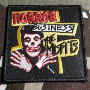 Рок нашивка Misfits Crimson Ghost с бяла бродерия на скелет