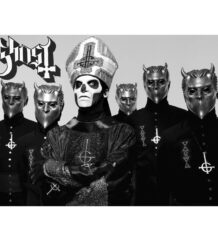 Малък плакат на Ghost с цялата банда
