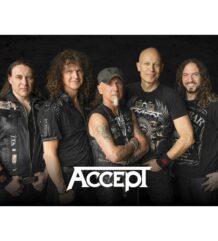 Супер плакат на Accept с цялата банда