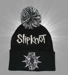 Зимна мъжка шапка Slipknot с черно-сив помпон и бяло лого