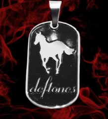 Мъжки медальон на Deftones с кончето