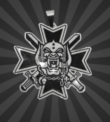 Рокерски медальон на Motörhead с кръст