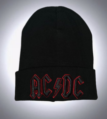 Черна зимна мъжка шапка с червена бродерия на AC/DC
