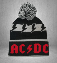 Мъжка зимна шапка AC/DC в черно и сиво с червено лого и помпон