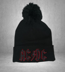 Черна плетена зимна мъжка шапка AC/DC с черен помпон и бродерия