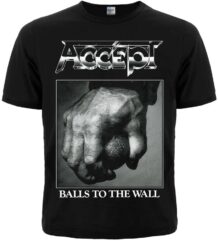 Лице на черна рок тениска Accept с принт на албума Balls to the Wall