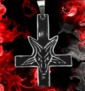 Медальон обърнат кръст и Baphomet