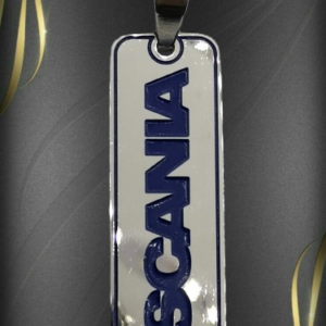Медальон Scania от медицинска стомана със синьо лого и правоъгълна форма