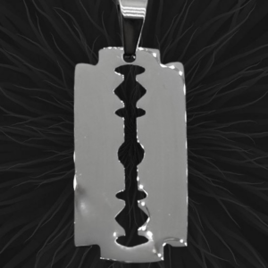 Медальон бръснарско ножче Metallica Forever от медицинска стомана - Hover Image