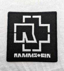 Метъл нашивка Rammstein White Logo бяла бродерия на черен фон