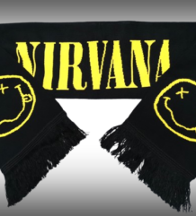 Черен зимен шал Nirvana с жълт надпис, жълти смайлита и черни ресни