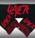 Черен зимен шал Slayer с червен надпис, бели графични лога и червено-черни ресни