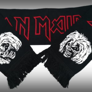 Черен зимен шал Iron Maiden с червен надпис, Eddie и ресни