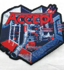 Рок нашивка Accept Metal Heart цветна