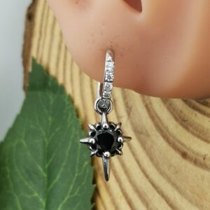 Висяща обеца с черен камък и кристали от стомана - Hover Image