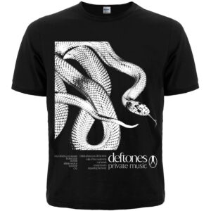 Предна страна на черна рок тениска Deftones Private Music с голяма бяла щампа на змия
