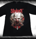 Предна част на черна oversize метъл тениска Slipknot с червен пентаграм и демоничен принт