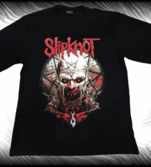 Предна част на черна oversize метъл тениска Slipknot с червен пентаграм и демоничен принт