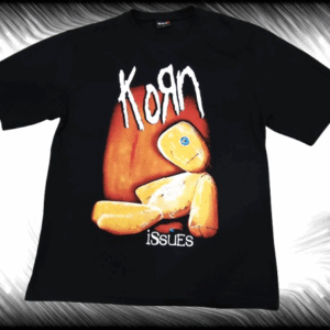 Предна част на черна oversize метъл тениска Korn Issues с принт на кукла